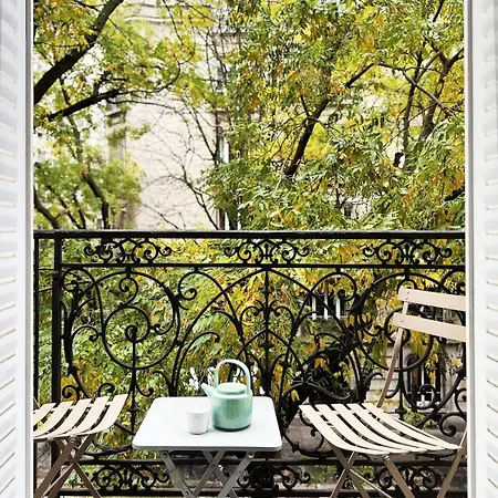 Romantic Montmartre - Bright - Apartment Paris